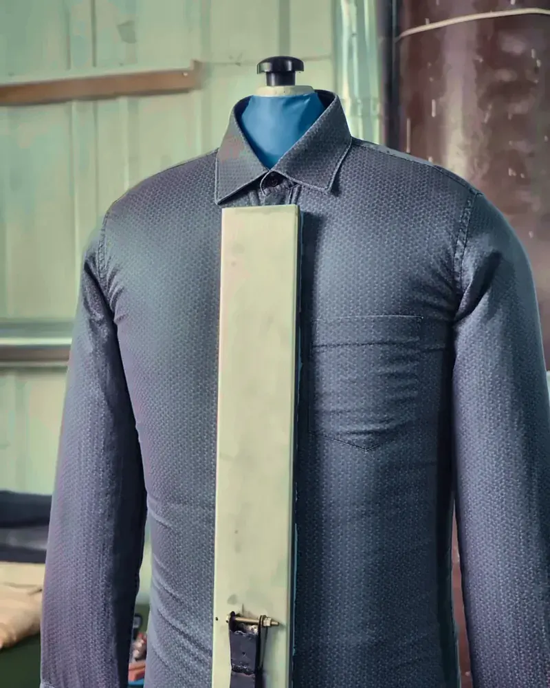 Shirt on a form finisher